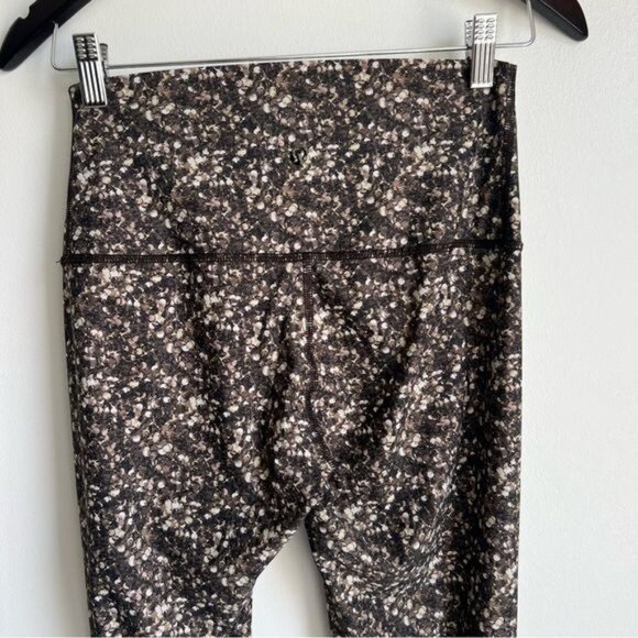 Lululemon Shine Roll Down Tight - 6 - Picture 6 of 7